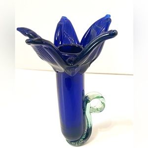 VTG Cobalt Blue Jack-in-the-Pulpit Art Glass Vase - UV Glow 7.5”